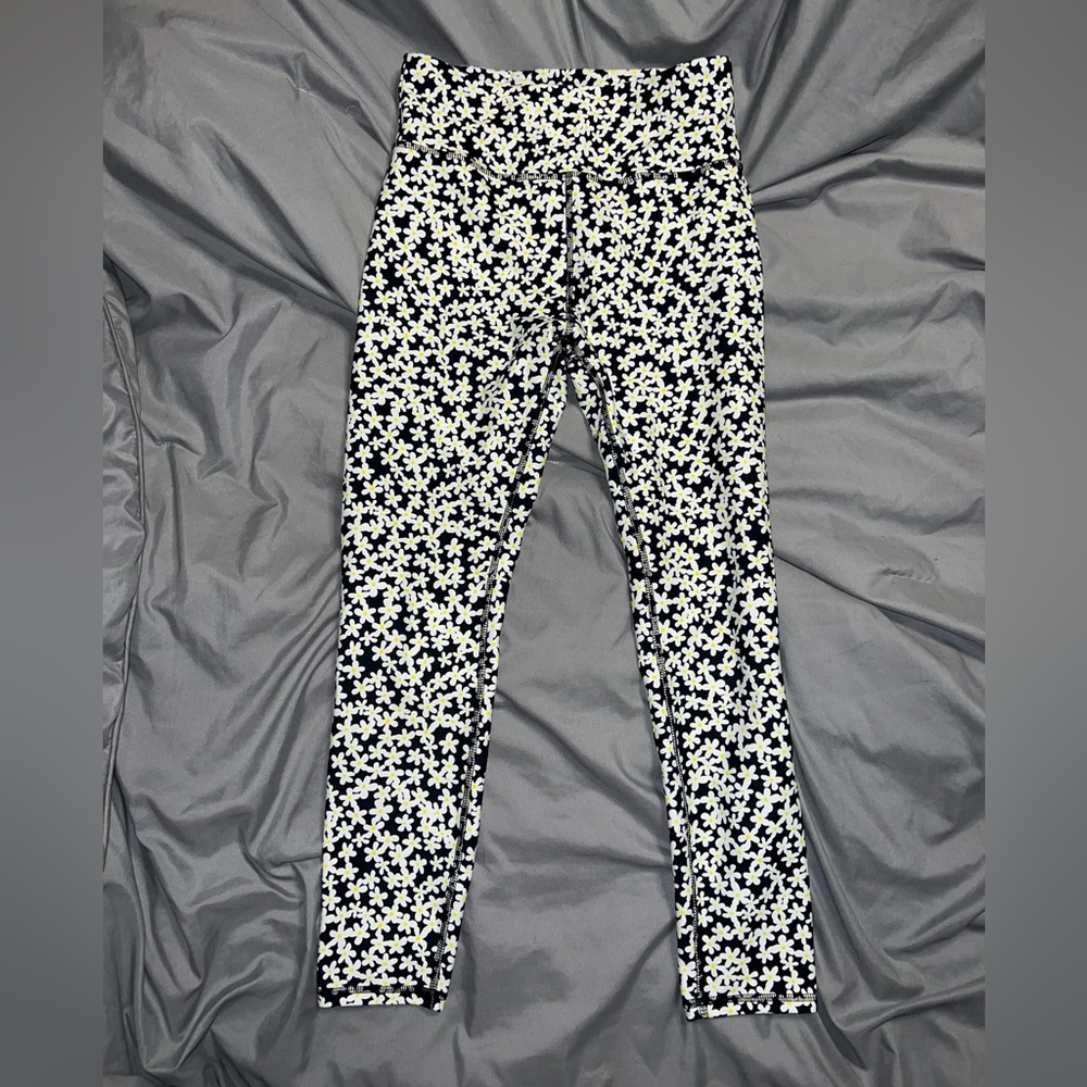Women’s Ellie Brand Leggings size medium